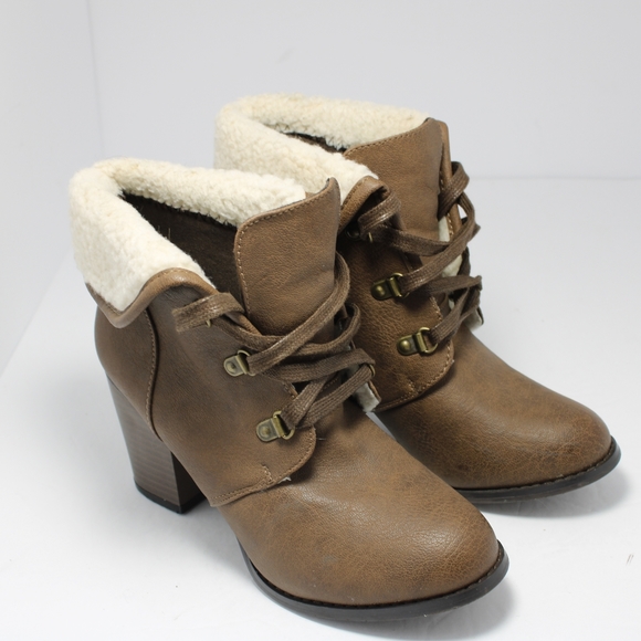 Bethany Mota Women Ankle heel lace up brown Boots - Picture 3 of 6